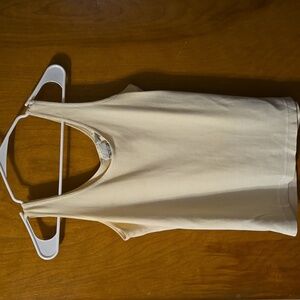 Off White Tank Top Size Small: C